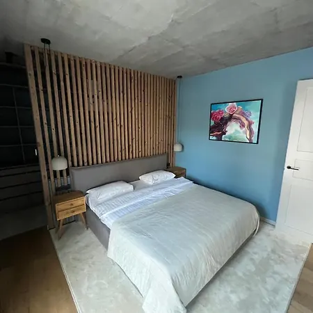 2bd & Office Room, Terrace, Garage Parking, By Cohost Apartmán *