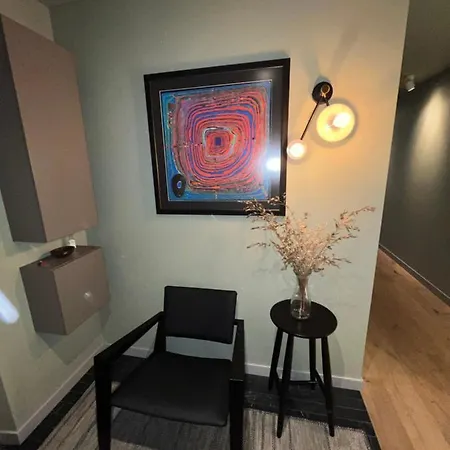 2bd & Office Room, Terrace, Garage Parking, By Cohost *