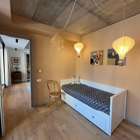 Apartmán 2bd & Office Room, Terrace, Garage Parking, By Cohost *