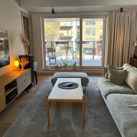 2bd & Office Room, Terrace, Garage Parking, By Cohost *